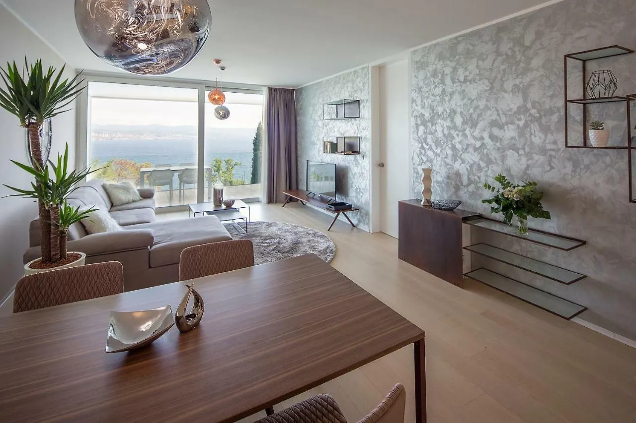 Opatija Deluxe Apartment With Swimming Pool